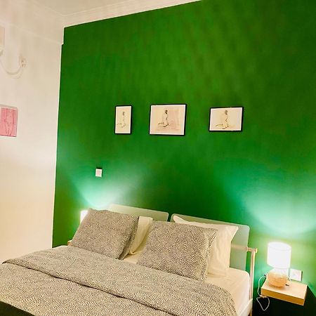 Antinoros Inn, Stylish Apartment,3' To Metro Atenas Exterior foto