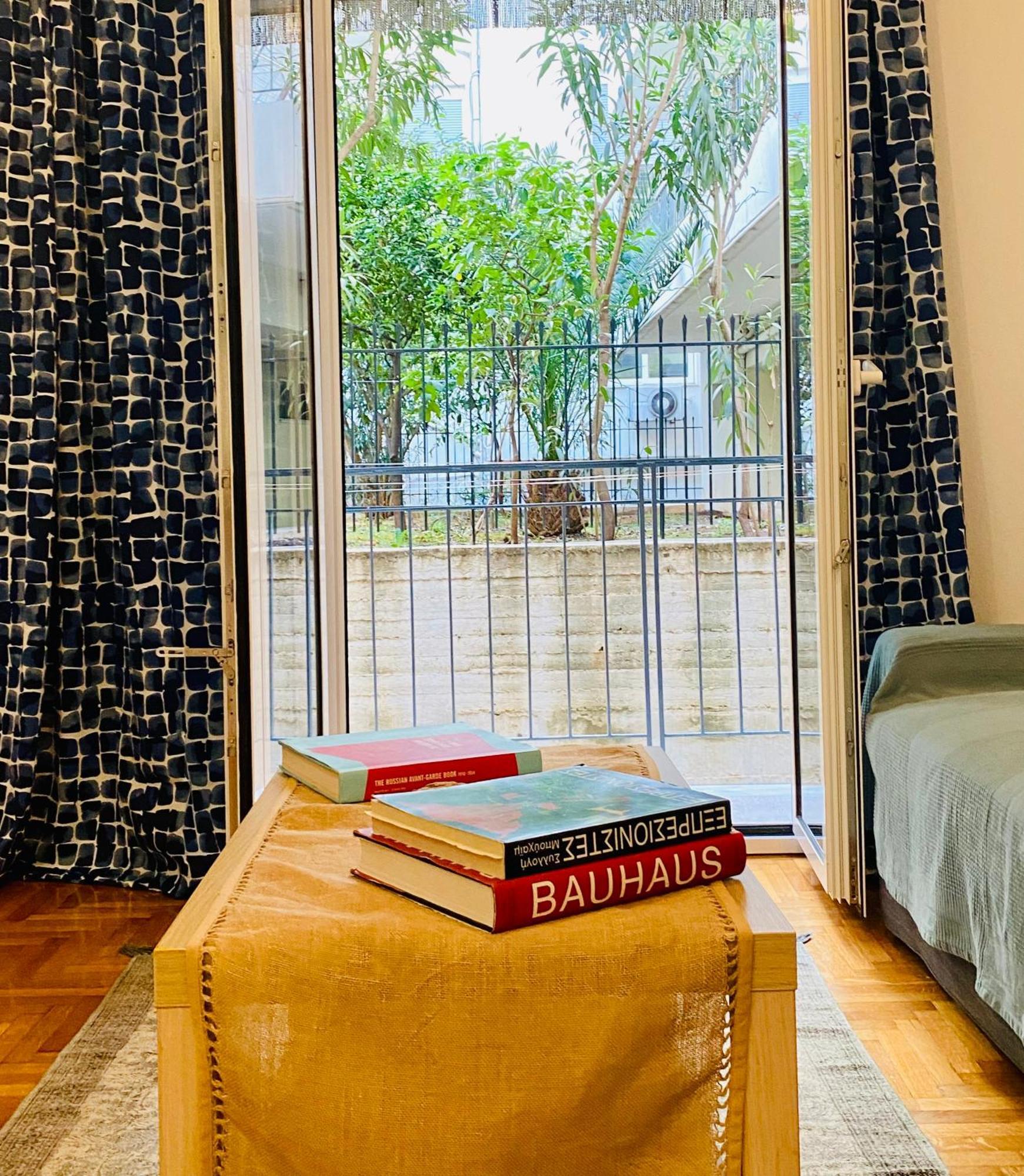 Antinoros Inn, Stylish Apartment,3' To Metro Atenas Exterior foto